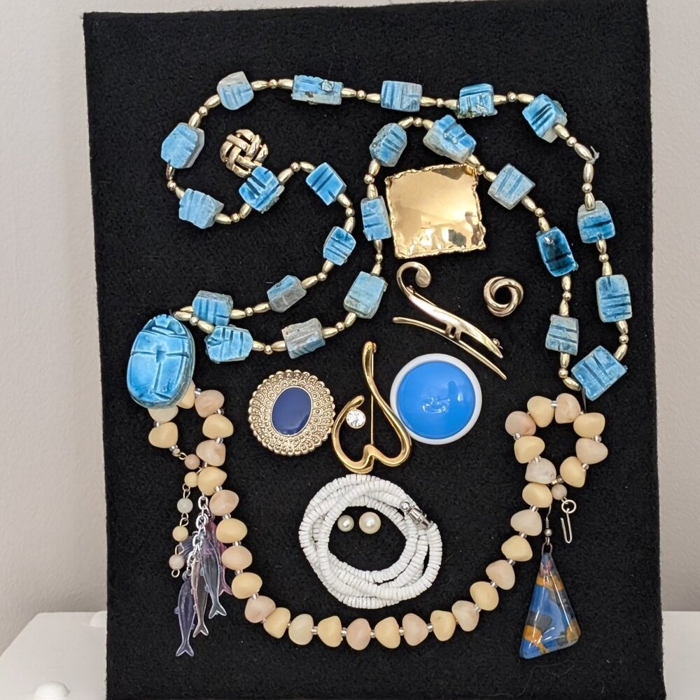 FREIDA - Resting Gem Face Handmade Upcycled Jewellery Portrait Art - Piece 1